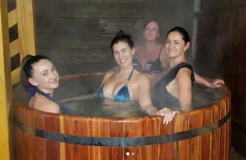 Девичник на 8 марта в бане