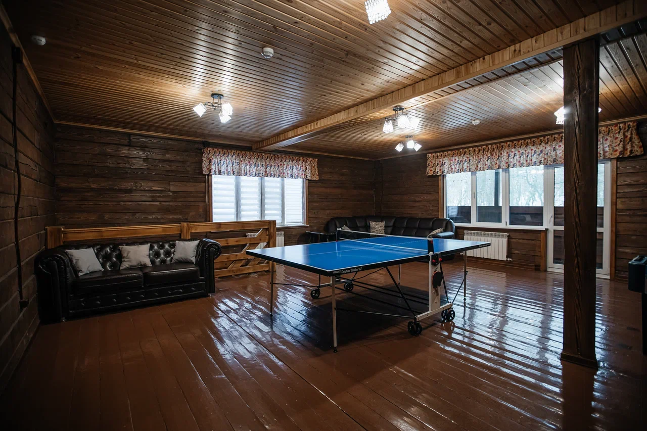 Баня на дровах с тенисом на правом берегу